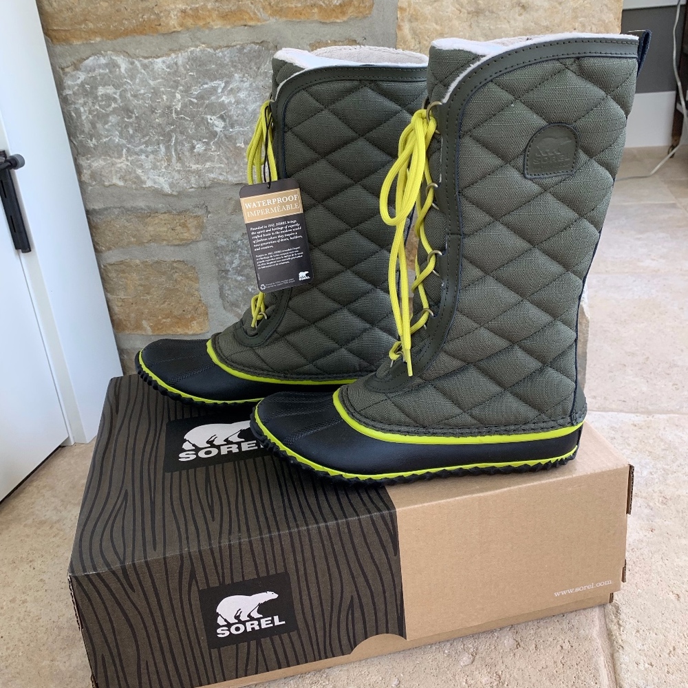SOREL Women's 'Out N About Tall' Snow Boot Sz 9